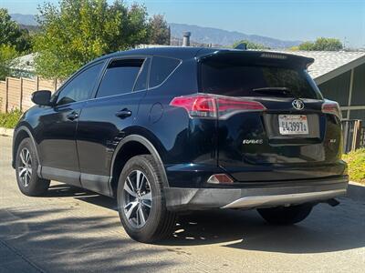 2018 Toyota RAV4 XLE - Photo 3 - Los Angeles, CA 90022