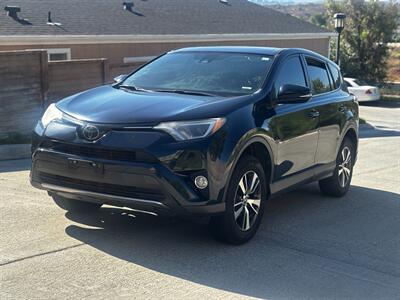 2018 Toyota RAV4 XLE - Photo 2 - Los Angeles, CA 90022