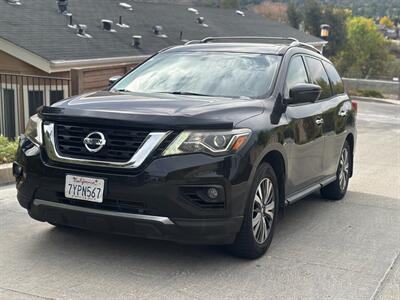 2017 Nissan Pathfinder SL   - Photo 2 - Los Angeles, CA 90022