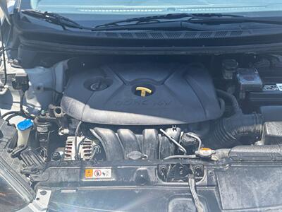 2012 Hyundai ELANTRA   - Photo 13 - Los Angeles, CA 90022