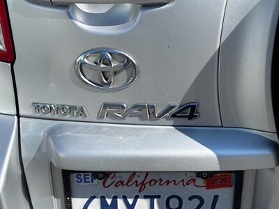 2010 Toyota RAV4   - Photo 24 - Los Angeles, CA 90022
