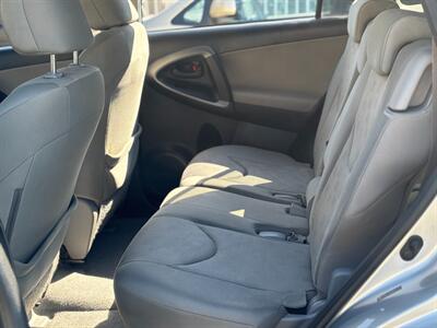 2010 Toyota RAV4   - Photo 17 - Los Angeles, CA 90022