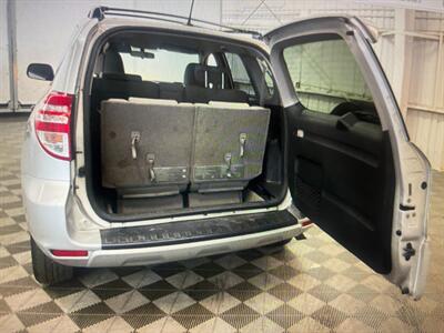2010 Toyota RAV4   - Photo 13 - Los Angeles, CA 90022
