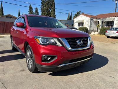 2017 Nissan Pathfinder SV SUV