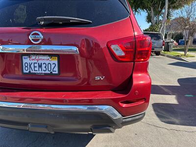 2017 Nissan Pathfinder SV   - Photo 7 - Los Angeles, CA 90022