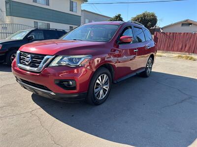 2017 Nissan Pathfinder SV   - Photo 2 - Los Angeles, CA 90022