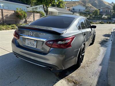 2017 Nissan Altima 2.5 SR   - Photo 5 - Los Angeles, CA 90022