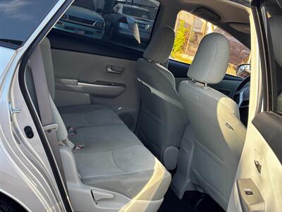 2013 Toyota Prius v Five   - Photo 9 - Los Angeles, CA 90022
