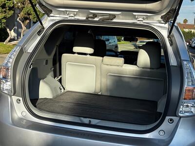 2013 Toyota Prius v Five   - Photo 6 - Los Angeles, CA 90022
