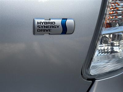 2013 Toyota Prius v Five   - Photo 8 - Los Angeles, CA 90022