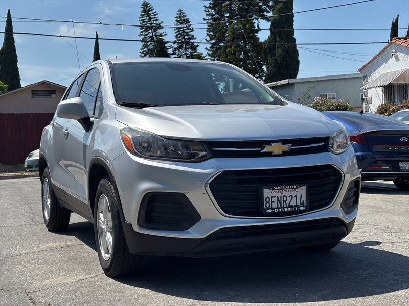 2018 Chevrolet Trax LS AWD's photo