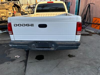 2002 Dodge Dakota SXT   - Photo 8 - Los Angeles, CA 90022