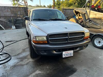 2002 Dodge Dakota SXT   - Photo 2 - Los Angeles, CA 90022