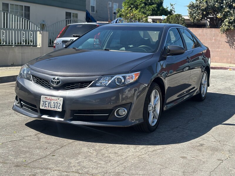 2014 Toyota Camry SE