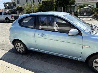 2011 Hyundai ACCENT GL   - Photo 4 - Los Angeles, CA 90022