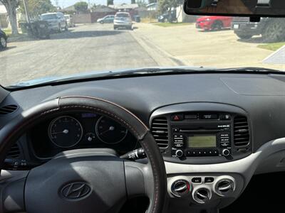 2011 Hyundai ACCENT GL   - Photo 13 - Los Angeles, CA 90022