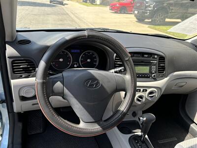 2011 Hyundai ACCENT GL   - Photo 11 - Los Angeles, CA 90022