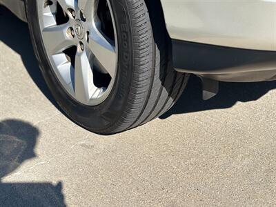 2004 Lexus RX 330   - Photo 13 - Los Angeles, CA 90022