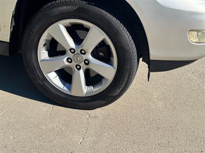 2004 Lexus RX 330   - Photo 14 - Los Angeles, CA 90022