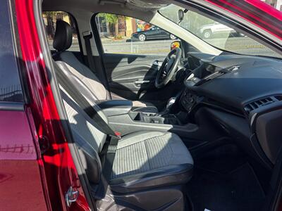 2019 Ford Escape SE   - Photo 7 - Los Angeles, CA 90022