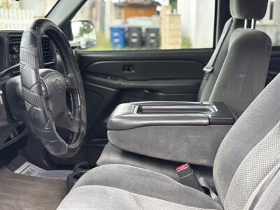 2004 Chevrolet Silverado 2500HD Work Truck - Photo 15 - Los Angeles, CA 90022