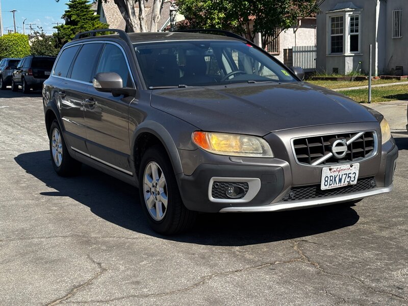 2010 Volvo XC70 3.2 AWD A's photo