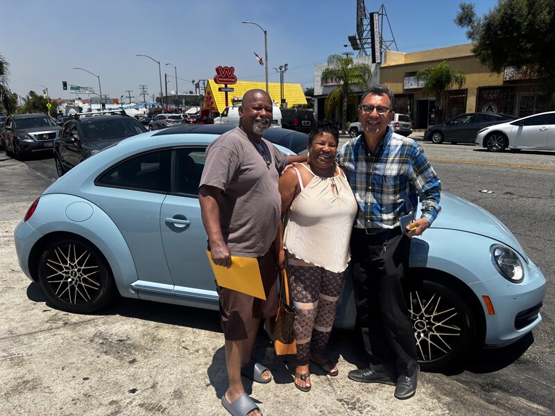 2013 Volkswagen Beetle 2.5L PZEV   - Photo 1 - Los Angeles, CA 90022
