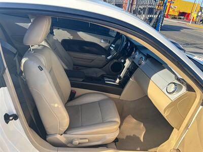 2009 Ford Mustang V6   - Photo 9 - Los Angeles, CA 90022