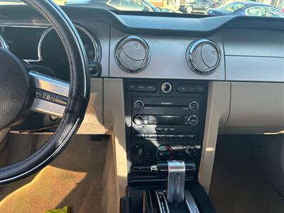 2009 Ford Mustang V6   - Photo 14 - Los Angeles, CA 90022
