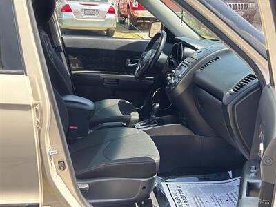 2013 Kia Soul + - Photo 10 - Los Angeles, CA 90022