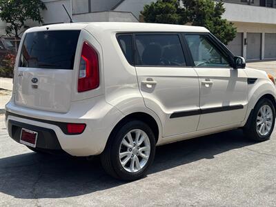2013 Kia Soul + - Photo 4 - Los Angeles, CA 90022