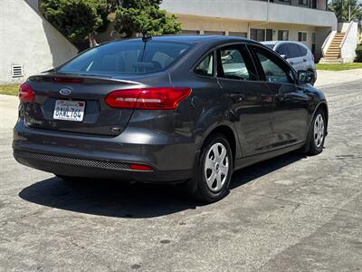 2017 Ford Focus S - Photo 3 - Los Angeles, CA 90022