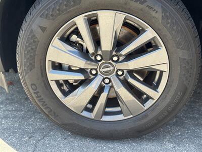 2024 Nissan Pathfinder SV   - Photo 25 - Los Angeles, CA 90022