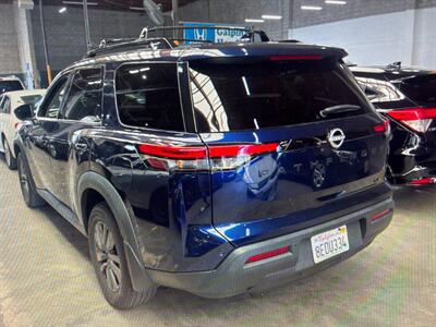 2024 Nissan Pathfinder SV   - Photo 2 - Los Angeles, CA 90022
