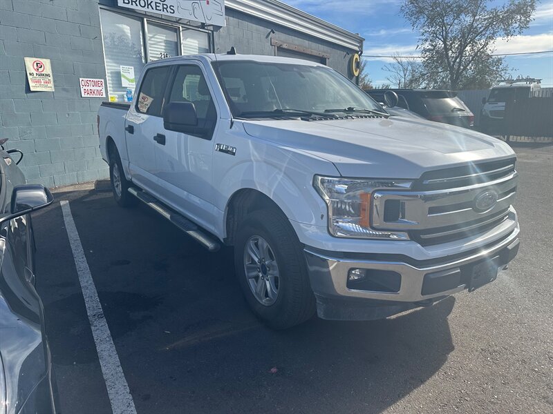 2020 Ford F-150 XLT's photo
