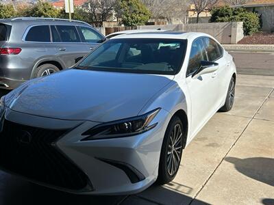 2025 Lexus ES 300h   - Photo 5 - Albuquerque, NM 87107