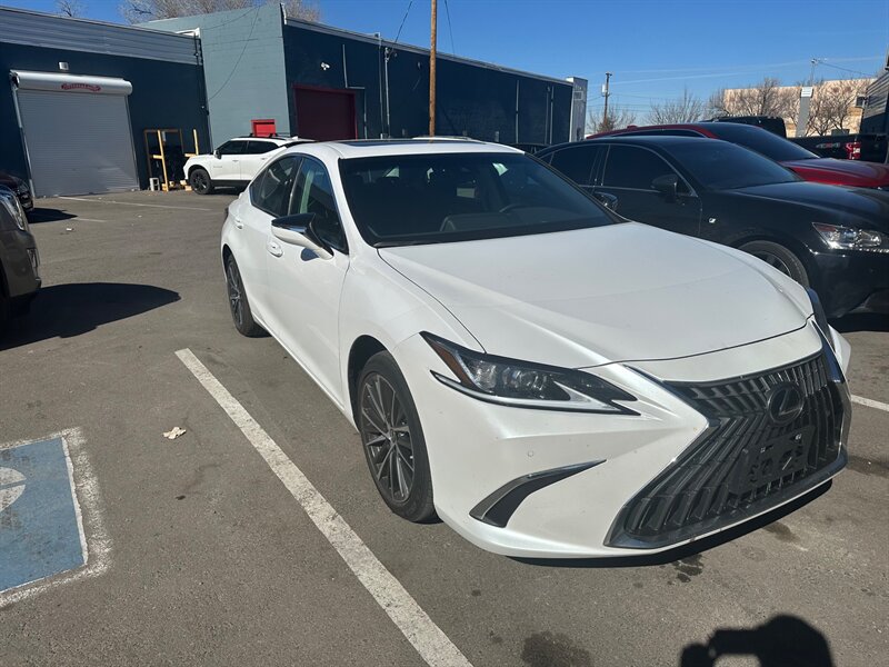 2025 Lexus ES 300h   - Photo 1 - Albuquerque, NM 87107
