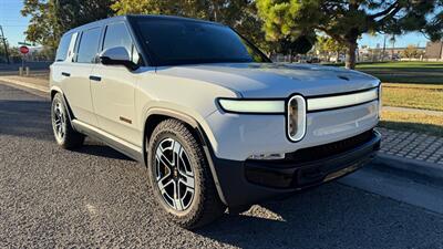2023 Rivian R1S Adventure Quad Motor - Photo 1 - Albuquerque, NM 87107