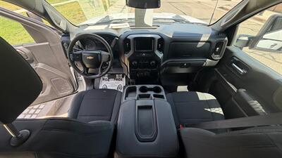 2020 Chevrolet Silverado 3500 Crew Cab Flatbed 4x4 Diesel - Photo 15 - Albuquerque, NM 87107