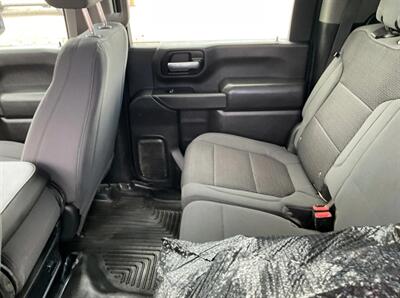 2020 Chevrolet Silverado 3500 Crew Cab Flatbed 4x4 Diesel   - Photo 18 - Albuquerque, NM 87107