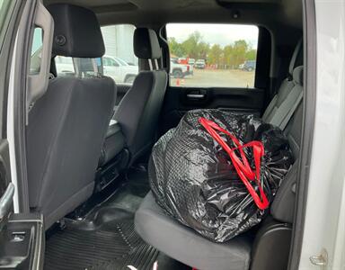 2020 Chevrolet Silverado 3500 Crew Cab Flatbed 4x4 Diesel   - Photo 19 - Albuquerque, NM 87107