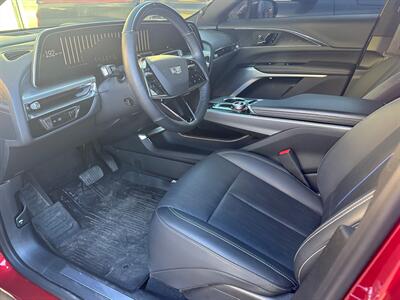 2024 Cadillac LYRIQ Luxury 3   - Photo 10 - Albuquerque, NM 87107