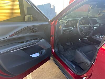 2024 Cadillac LYRIQ Luxury 3   - Photo 11 - Albuquerque, NM 87107