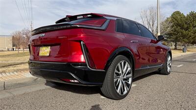 2024 Cadillac LYRIQ Luxury 3   - Photo 9 - Albuquerque, NM 87107