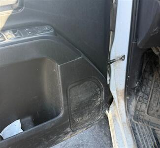 2017 Chevrolet Silverado 1500 Custom   - Photo 16 - Albuquerque, NM 87107