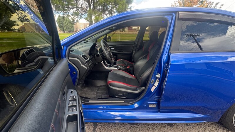 2015 Subaru WRX STI Limited photo 13