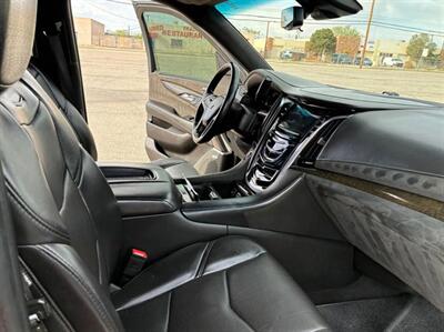 2018 Cadillac Escalade Platinum   - Photo 10 - Albuquerque, NM 87107