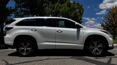 2016 Toyota Highlander XLE   - Photo 9 - Albuquerque, NM 87107