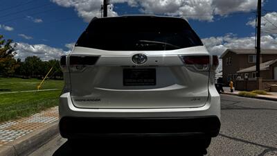 2016 Toyota Highlander XLE   - Photo 8 - Albuquerque, NM 87107