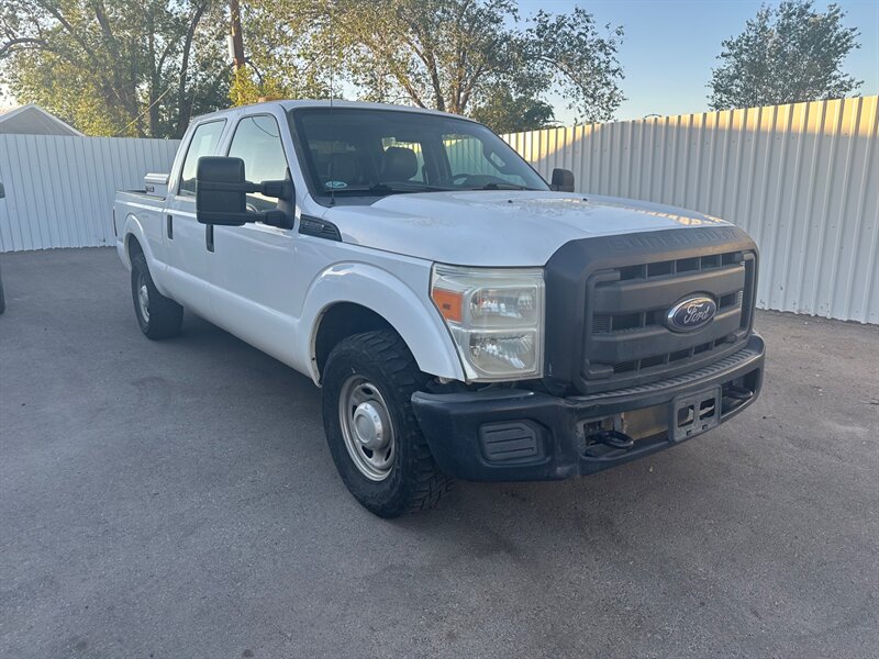 2014 Ford F-250 Super Duty XL   - Photo 1 - Albuquerque, NM 87107
